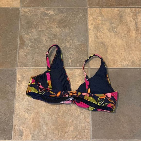 LAND'S END SWIMWEAR WOMAN'S SIZE 8 WITH WIRED/PADD - Picture 4 of 10